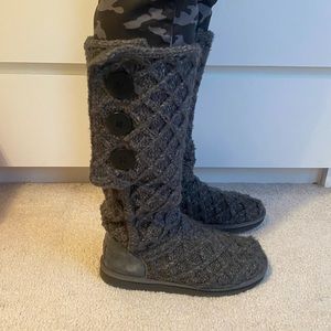 ❄️ Grey Lattice Cardy Uggs
